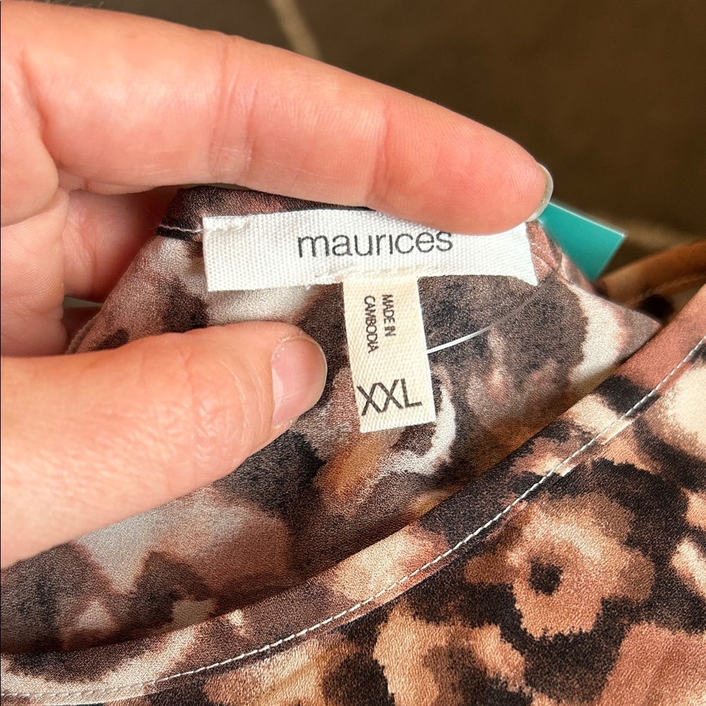 Maurices 
Delton Zipper Back Blouse Leopard Print Top - Picture 2 of 10